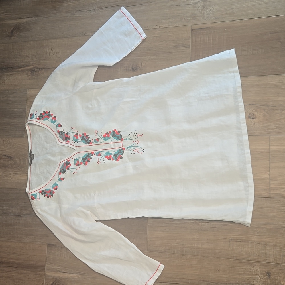 Tommy Bahama White Tunic with Floral Embroidery 100% Linen
